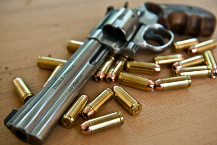 Shooting 4 armes (40 balles) pour mon EVG à Prague | Enterrement de vie de garçon | idée enterrement de vie de garçon | activité enterrement de vie de garçon | idée evg | activité evg