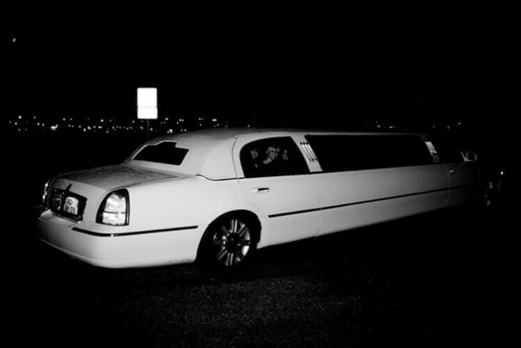 Limo Lincoln (8 pers) pour mon EVG à Porto | Enterrement de vie de garçon | idée enterrement de vie de garçon | activité enterrement de vie de garçon | idée evg | activité evg