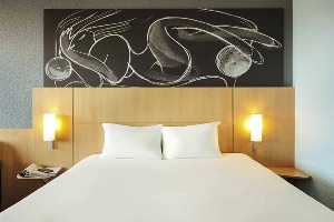 Hôtel 3 étoiles pour mon EVG à Montpellier | Enterrement de vie de garçon | idée enterrement de vie de garçon | activité enterrement de vie de garçon | idée evg | activité evg