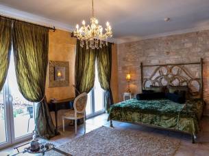 Hotel Achtis