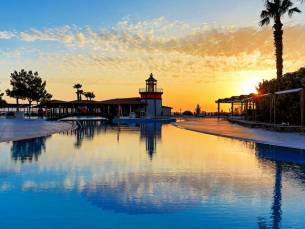 Hotel Sealight Resort