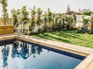 Colegio Charm House
