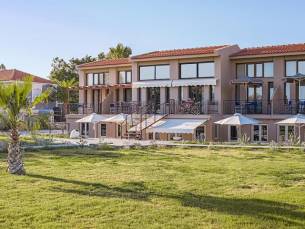 Naftilos Residences