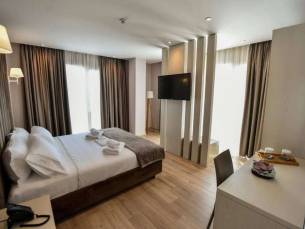 Iliad Hotel