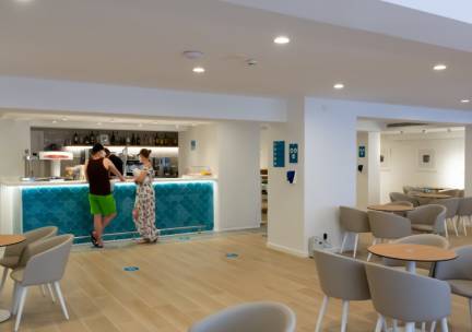 Zonnige dagen en bruisende nachten in El Arenal, Mallorca, incl. vlucht, ontbijt, halfpension of all-inclusive light