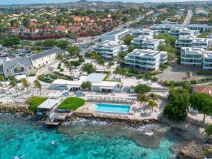 Papagayo Beach Hotel