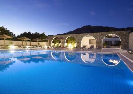 Coriva Beach Hotel & Bungalows