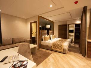Suite Hotel Casa Diamond