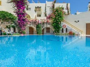 Proteas Hotel & Suites