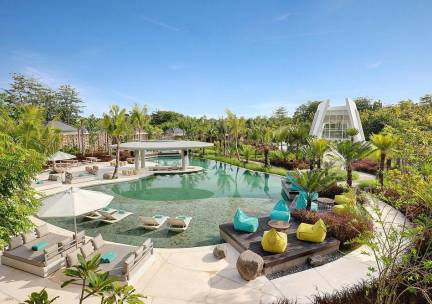 Cross Bali Breakers Resort