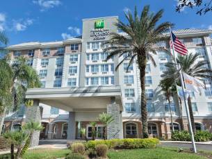 Holiday Inn Lake Buena Vista
