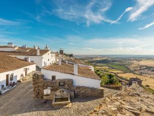 Fly-drive Van Lissabon naar Porto door het binnenland (solares) 15 dagen