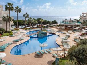 8 daagse vliegvakantie naar Tropic Garden Hotel en Apartments in santa eulalia, spanje