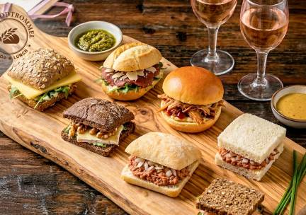 Lunchproeverij bij Bakkerij De Broodtrommel