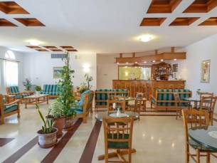 Proteas Hotel & Suites