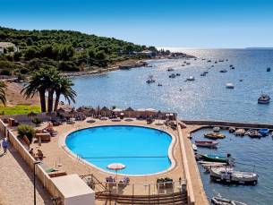 8 daagse vliegvakantie naar Simbad in playa de talamanca, spanje