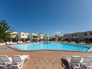 Las Brisas Bungalows