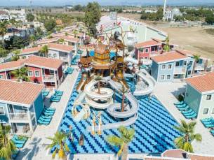 Crystal Club World of Colours