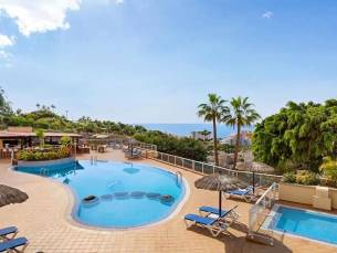 8 daagse vliegvakantie naar Wyndham Residences Costa Adeje in san eugenio, canarische eilanden
