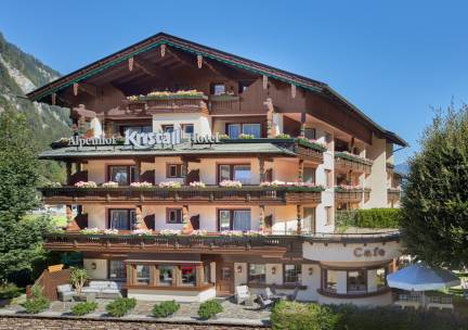 Geniet van een onvergetelijke vakantie in een LUXE 4*-familiehotel in het schilderachtige Mayrhofen incl. ontbijt, wellness en gastenkaart!
