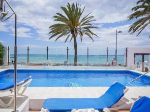 Aparthotel Puerto Azul