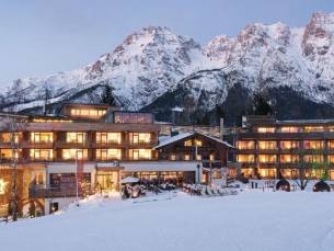 Forsthofalm Holzhotel