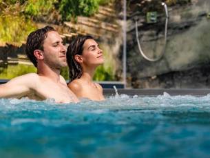 Volledig ontspannen in een 4*-wellnesshotel in Sittard! Verblijf op een LUXE kamer incl. ontbijt, hoofdgerecht en toegang BLUE Wellnessresort Sittard