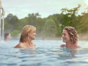 TIJDELIJK IN PRIJS VERLAAGD! ⚡️ ONBEPERKT wellness bij Thermen Bad Nieuweschans + SPLINTERNIEUWE kamer! + LUXE ontbijt + gebruik badjas & handdoek & GRATIS parkeren!