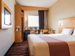 Ibis Muscat