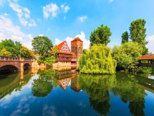 Ontdek tijdloze elegantie in een 4*-hotel in het hart van Beieren vlakbij het historische Neurenberg! Unieke themasuites incl. ontbijt en gratis parkeren!