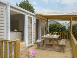 Cottage 4p 2Bdrms ****