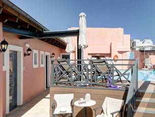 Hotel Ionia Suites