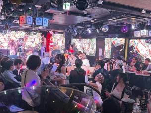 Burlesque Annex Yavay Night Experience T-Sitzpaket