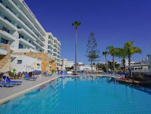 Melini Suites