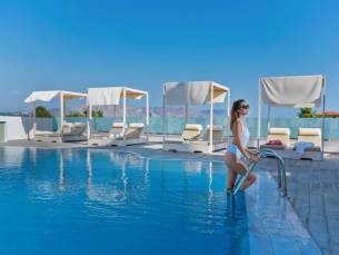 Apollo Hotel I