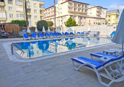 Fly & Go Horizon Aparthotel