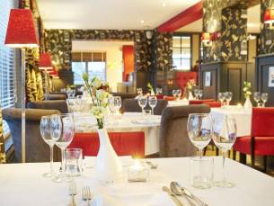 75 EURO DINER DEAL! ⚡ 4*-hotel in Gulpen in Zuid-Limburg incl. ontbijt, hoofdgerecht, GRATIS parkeren, wellness + GRATIS wijnproeverij aan huis!