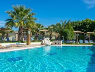 Hotel Stamos Plus