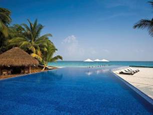 Kuramathi Island Resort