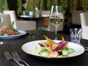 Verblijf 3 dagen in omgeving De Bult nabij Giethoorn vanuit een 4*-Fletcher hotel met ZWEMBAD & BAR incl. ontbijt en hoofdgerecht