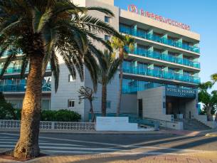 Roquetas el Palmeral by P&V