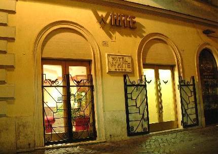 Hotel White