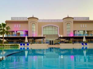 Ivy Cyrene Island Aqua Park Resort