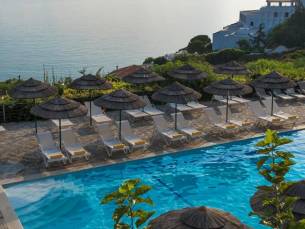 Hotel Blue Bay Resort