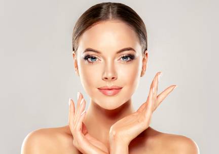 Wimperlift of wenkbrauwbehandeling naar keuze