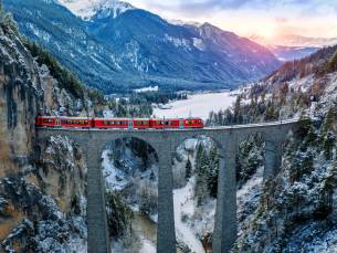 Kerst met de Glacier- en Bernina Express