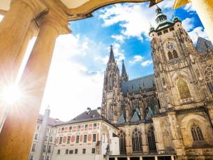EXTRA IN PRIJS VERLAAGD! ⚡️ Verblijf in de magische stad Praag incl. vlucht en ontbijt