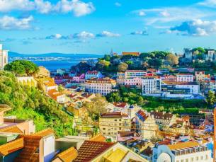 Fly & drive door het authentieke Portugal incl. vlucht, huurauto en hotels met ontbijt