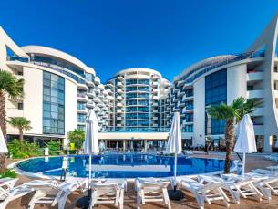 Zenith Hotel
