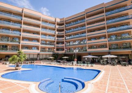 Halfpension in een 4*-hotel met wellness, zwembad en nabij het strand in Salou incl. vlucht, transfer & halfpension